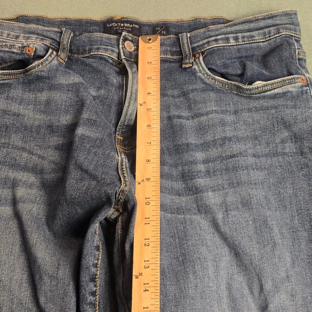 Lucky Brand 221 Straight Leg Jeans Mens 40x32‎ Medium Wash Blue Denim Pants